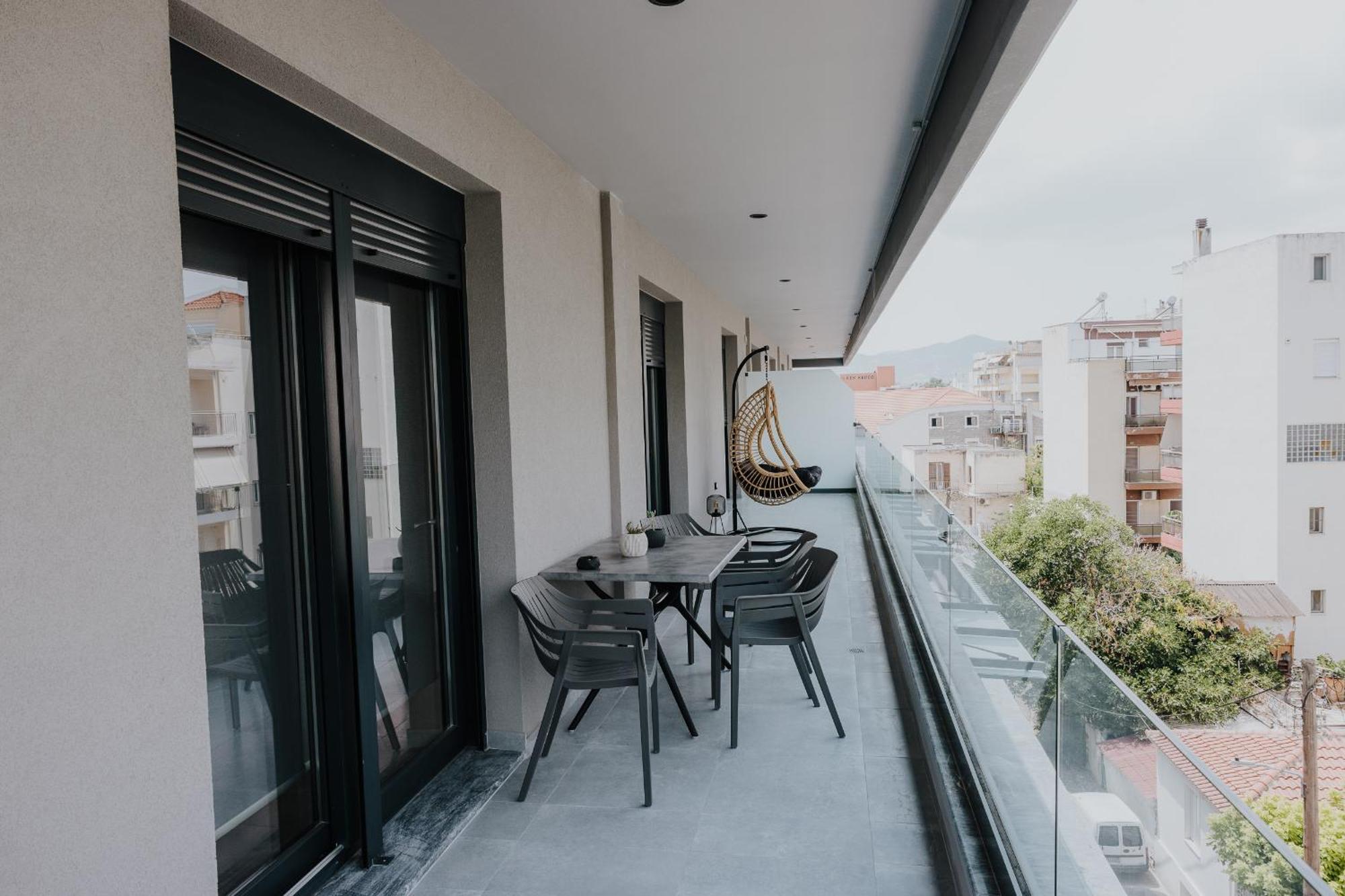 Pearl Apartel Volos Exterior photo