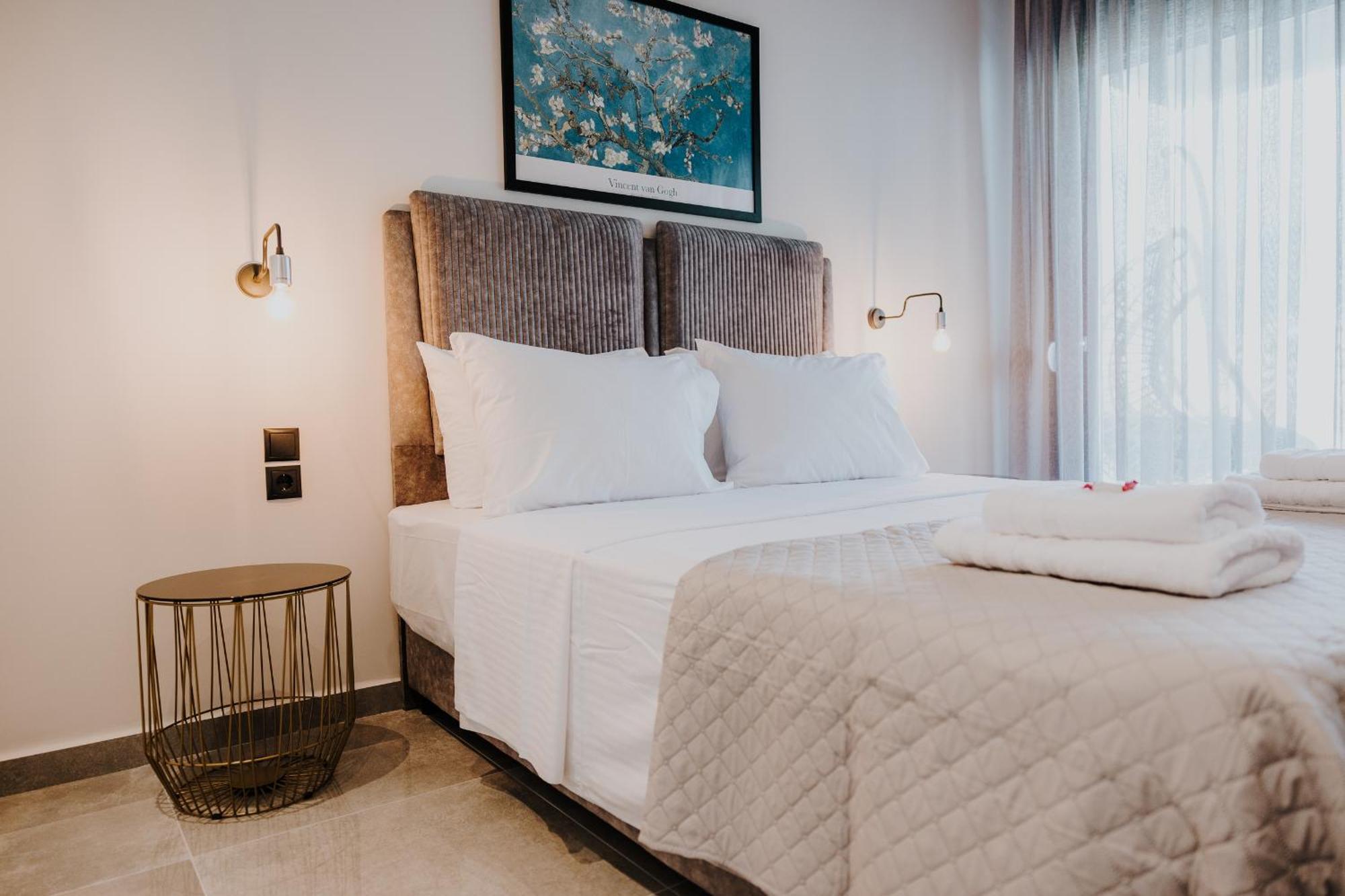 Pearl Apartel Volos Exterior photo