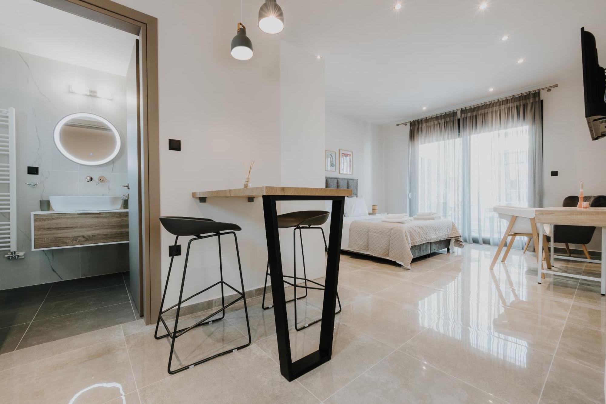 Pearl Apartel Volos Exterior photo